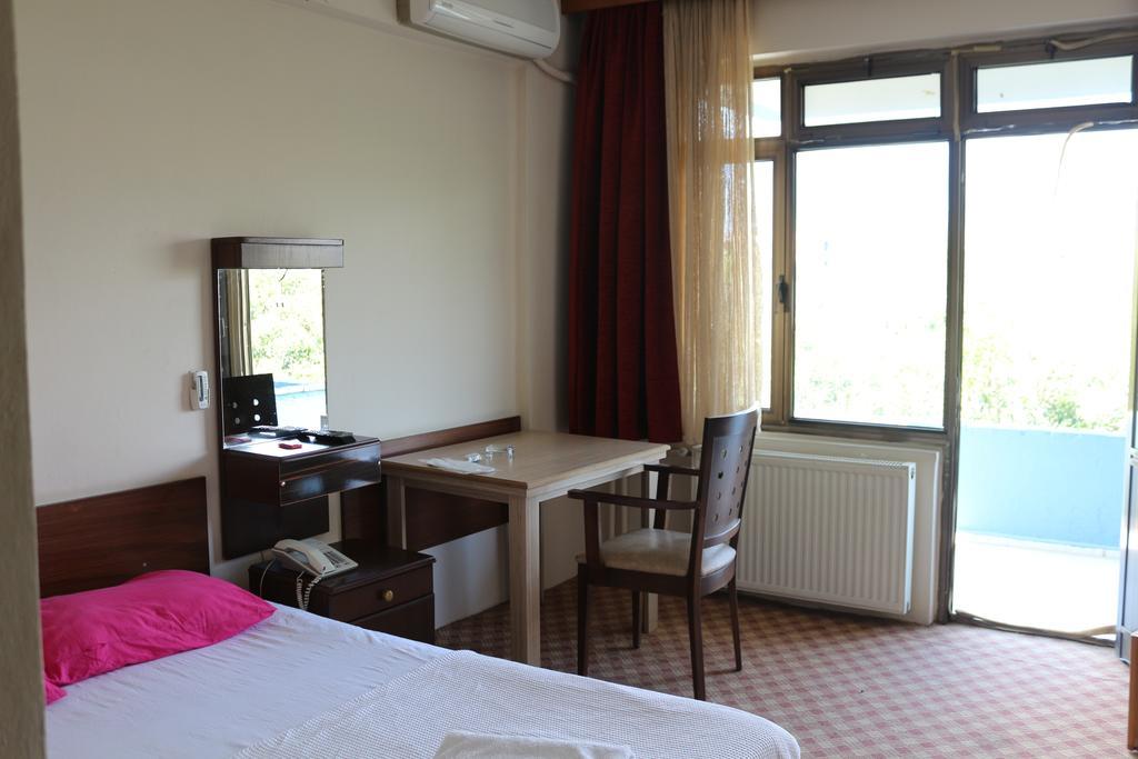 Otel La Mer Akcay Эдремит Экстерьер фото